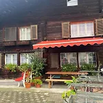 シャレー Uncle Eric's Matten bei Interlaken