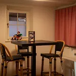 木屋 Uncle Eric's
