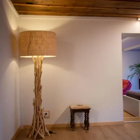 Uncle Eric's Alpesi faház *