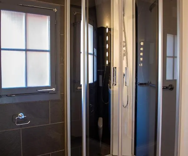 Uncle Eric's شاليه *